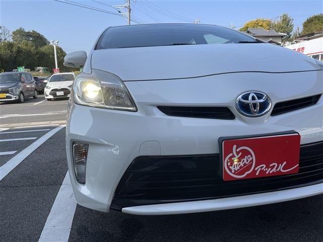 Toyota PRIUS 2014-02 19163-16
