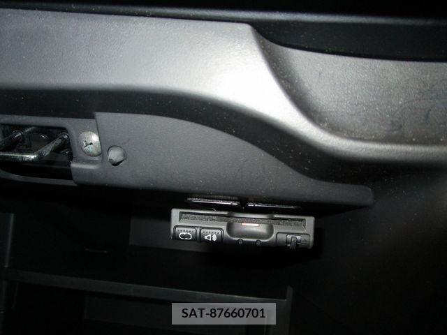 Nissan NOTE 2016-01 365469-25
