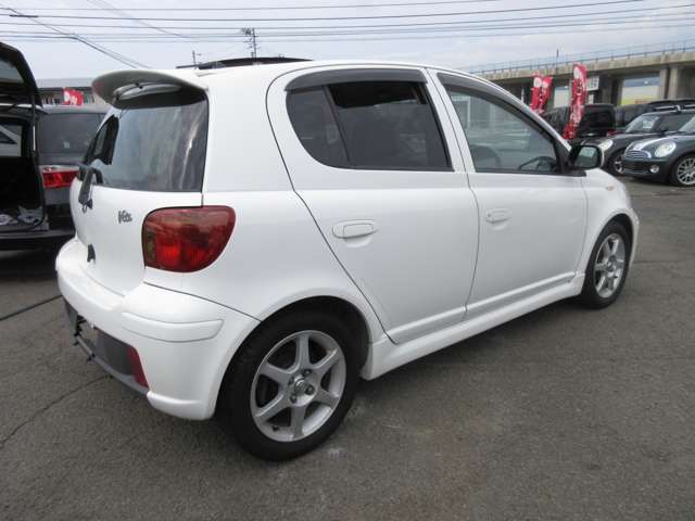Toyota VITZ 2003-10 183171-4