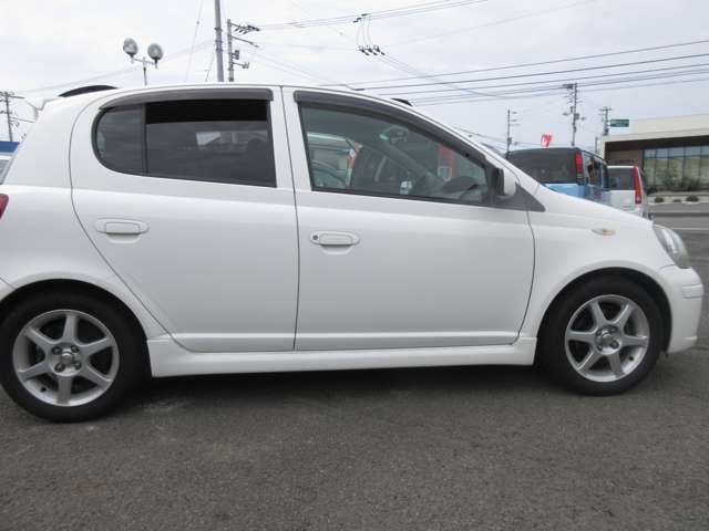 Toyota VITZ 2003-10 183171-3