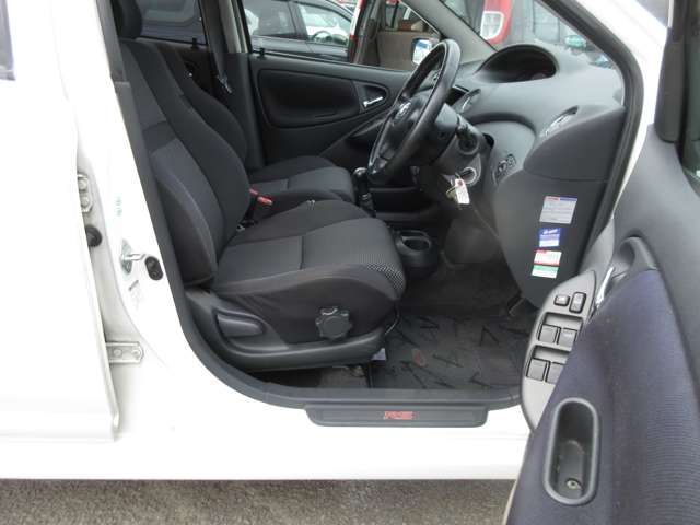 Toyota VITZ 2003-10 183171-12