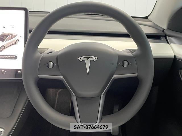 Tesla MODEL Y 2022-09 332939-7