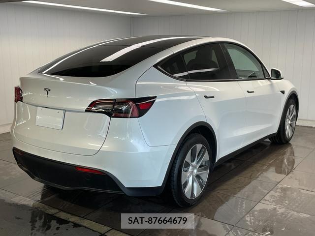 Tesla MODEL Y 2022-09 332939-2