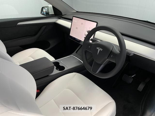 Tesla MODEL Y 2022-09 332939-1