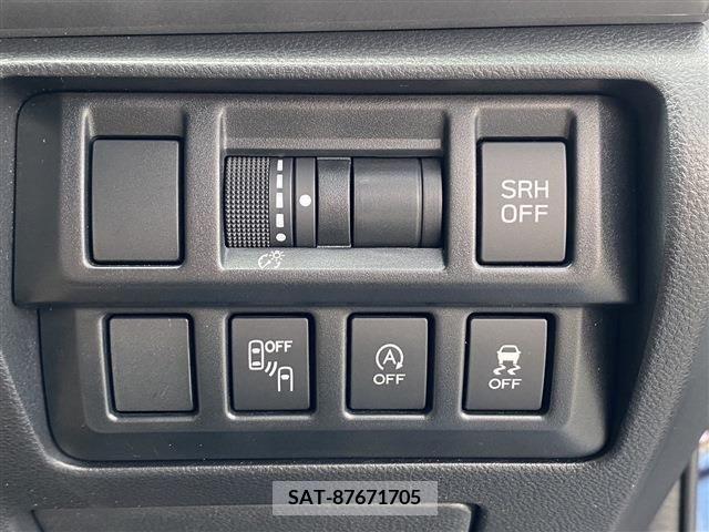 Subaru SUBARU 2017-11 377957-9