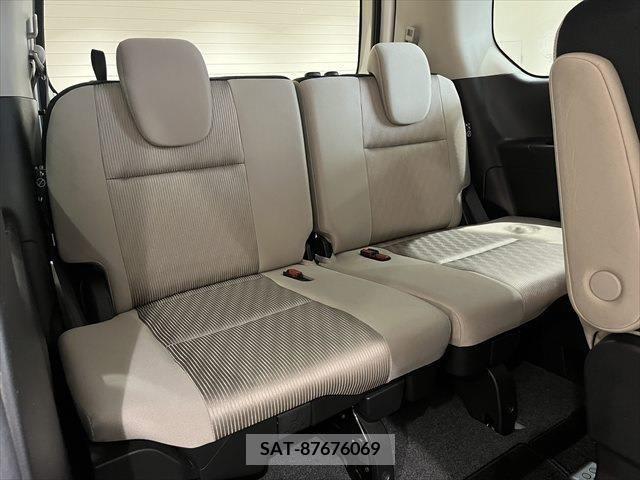 Nissan SERENA 2018-06 324970-9