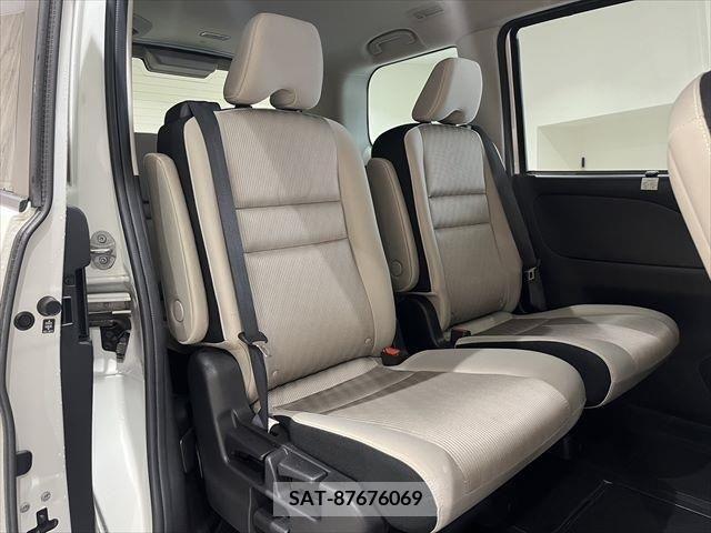 Nissan SERENA 2018-06 324970-8