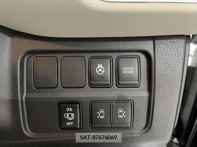 Nissan SERENA 2018-06 324970-6