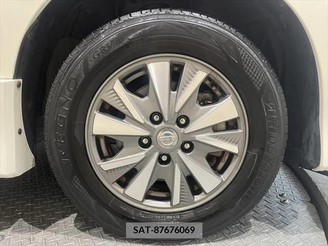 Nissan SERENA 2018-06 324970-29