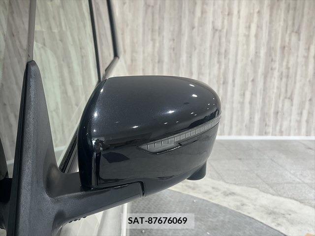 Nissan SERENA 2018-06 324970-27
