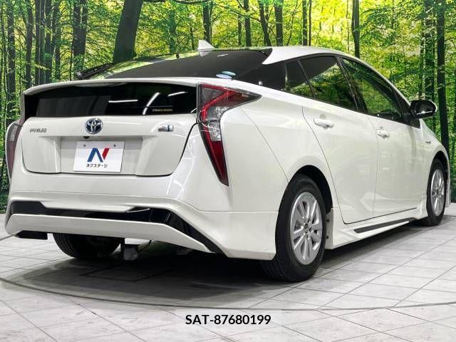 Toyota PRIUS 2017-03 246281-17