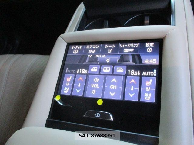 Lexus LS 2021-05 277615-10