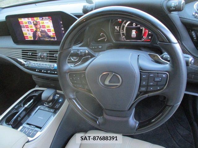 Lexus LS 2021-05 277615-17