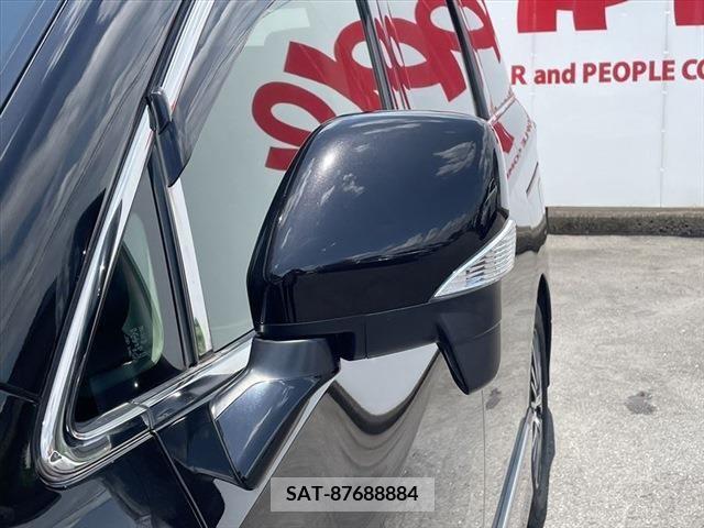 Nissan ELGRAND 2015-06 349790-23