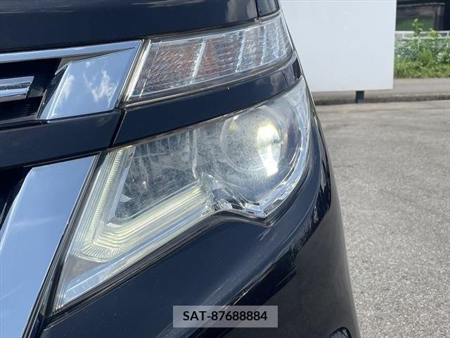 Nissan ELGRAND 2015-06 349790-12