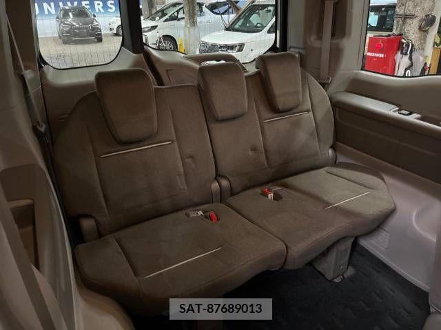 Honda e 2015-07 219506-10