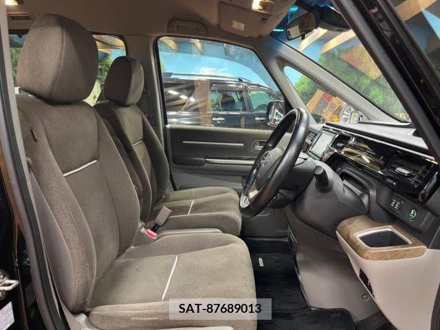 Honda e 2015-07 219506-8