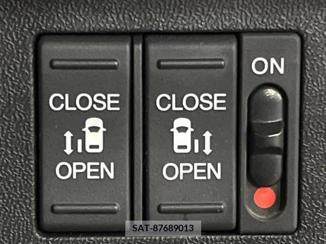 Honda e 2015-07 219506-5
