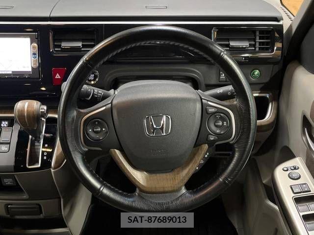 Honda e 2015-07 219506-13
