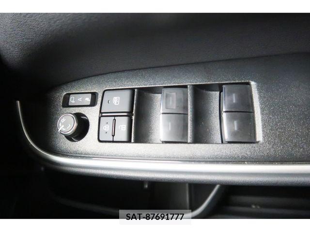 Toyota NOAH 2022-10 279532-14