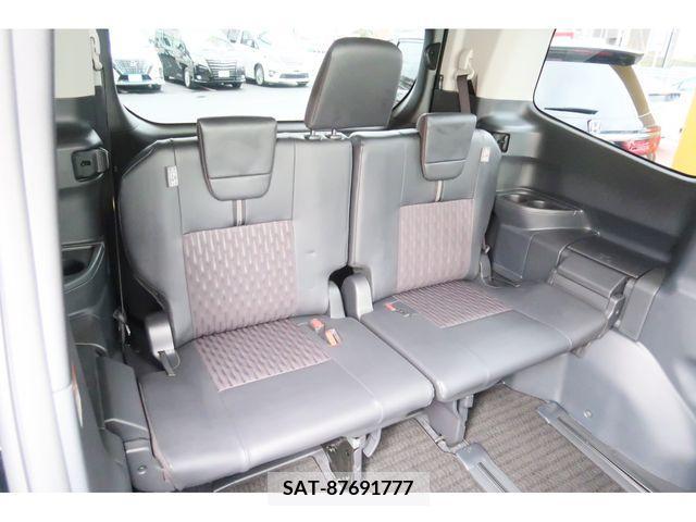 Toyota NOAH 2022-10 279532-26