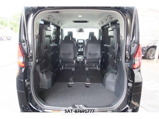 Toyota NOAH 2022-10 279532-27