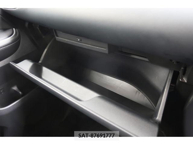 Toyota NOAH 2022-10 279532-19