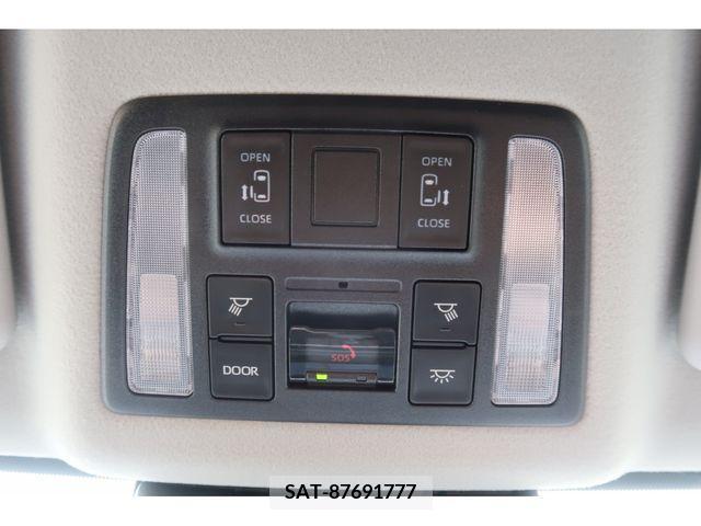 Toyota NOAH 2022-10 279532-21