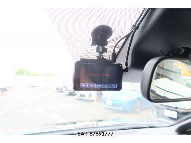 Toyota NOAH 2022-10 279532-22