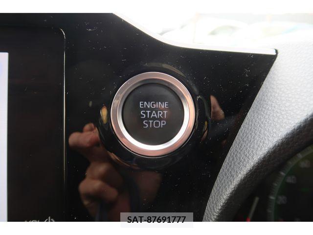 Toyota NOAH 2022-10 279532-11