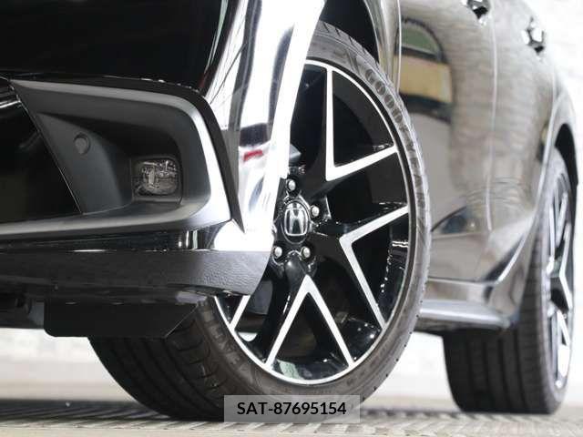 Honda CIVIC 2022-05 210747-16
