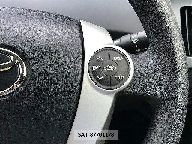 Toyota PRIUS 2013-08 366506-11