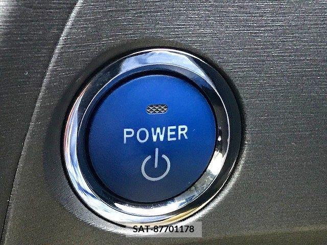 Toyota PRIUS 2013-08 366506-15