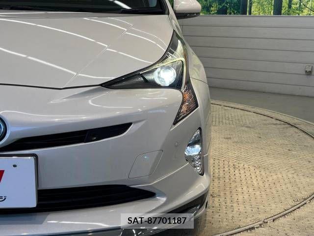 Toyota PRIUS 2017-08 244591-12