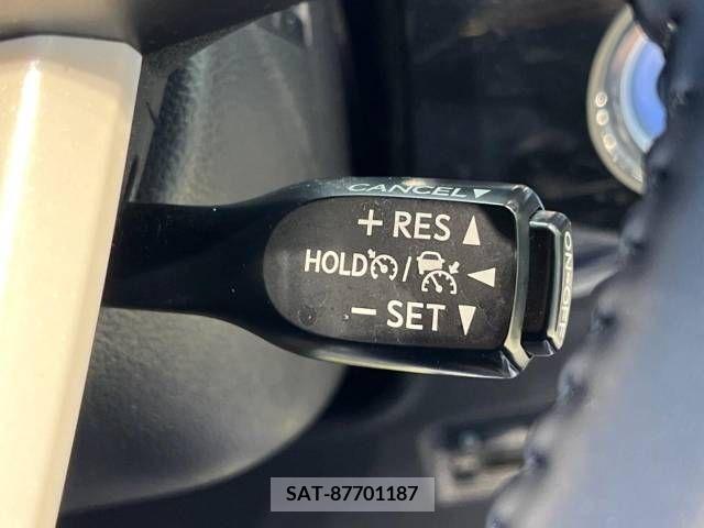 Toyota PRIUS 2017-08 244591-6