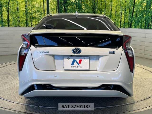 Toyota PRIUS 2017-08 244591-15