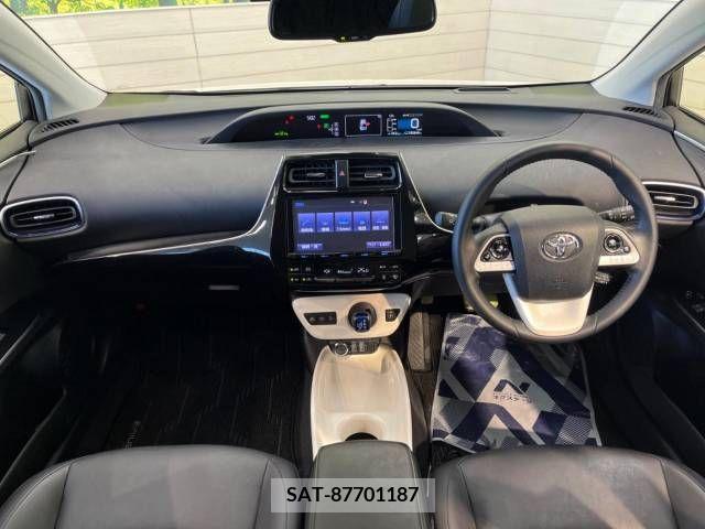 Toyota PRIUS 2017-08 244591-1