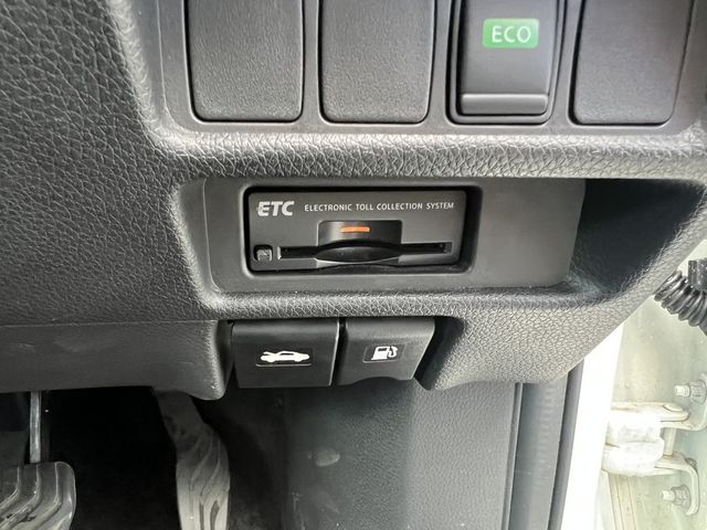 Nissan X-TRAIL 2015-09 182098-17