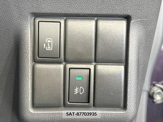 Nissan ROOX 2012-01 324226-3