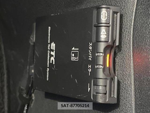 Nissan JUKE 2013-07 329403-6