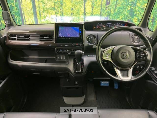 Honda N BOX CUSTOM 2018-06 307169-1
