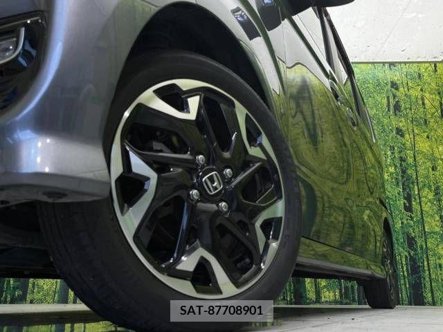 Honda N BOX CUSTOM 2018-06 307169-13
