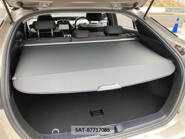 Toyota PRIUS 2016-01 322330-16