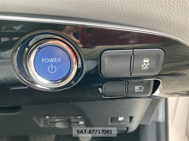 Toyota PRIUS 2016-01 322330-9