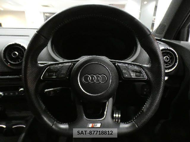 Audi S3 2017-05 338971-27