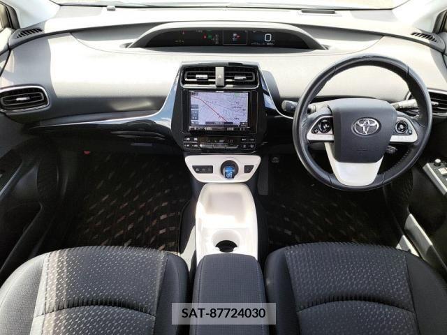 Toyota PRIUS 2016-06 352912-2