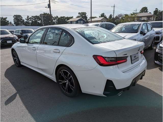 Bmw 3 SERIES 2022-11 10661-2