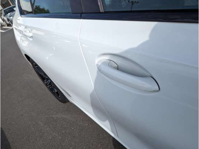 Bmw 3 SERIES 2022-11 10661-11