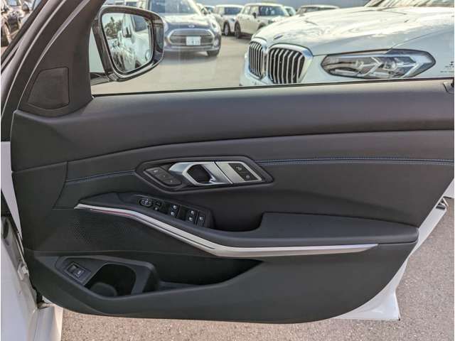 Bmw 3 SERIES 2022-11 10661-18