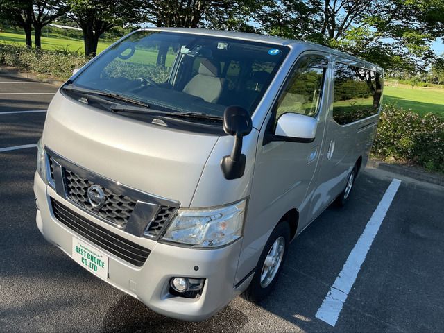 Nissan NV350 Caravan 2013-06 4217-10